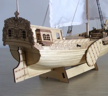 Klasikinis medinis burlaivis laivo modelio surinkimo rinkinys Royal Dutch Jachta 